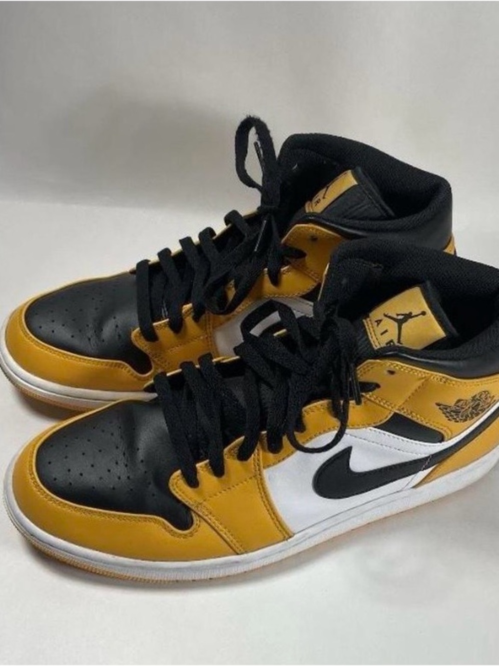 Nike Men's High-Top Sneakers in Black, White & Yellow Air Jordan